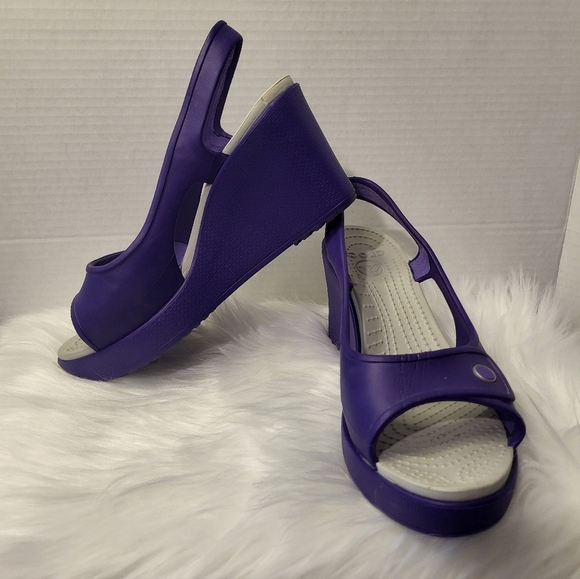CROCS Purple Open-Toe Sandals, Size 7 - Picture 4 of 7
